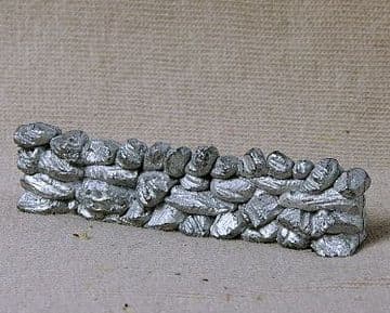 EQ05 40mm section of dry stone wall