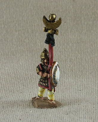 HF10 Seleucid Standard Bearer