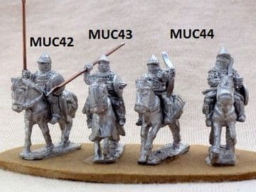 MUC42 Seljuk Turk cavalryman/Ghulam/standard bearer,