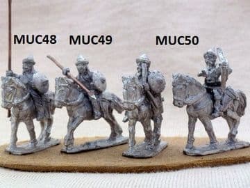 MUC48 Ayyubid Mamluk/standard bearer