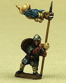 SXF30 Anglo Dane Huscarl Draco Standard Bearer