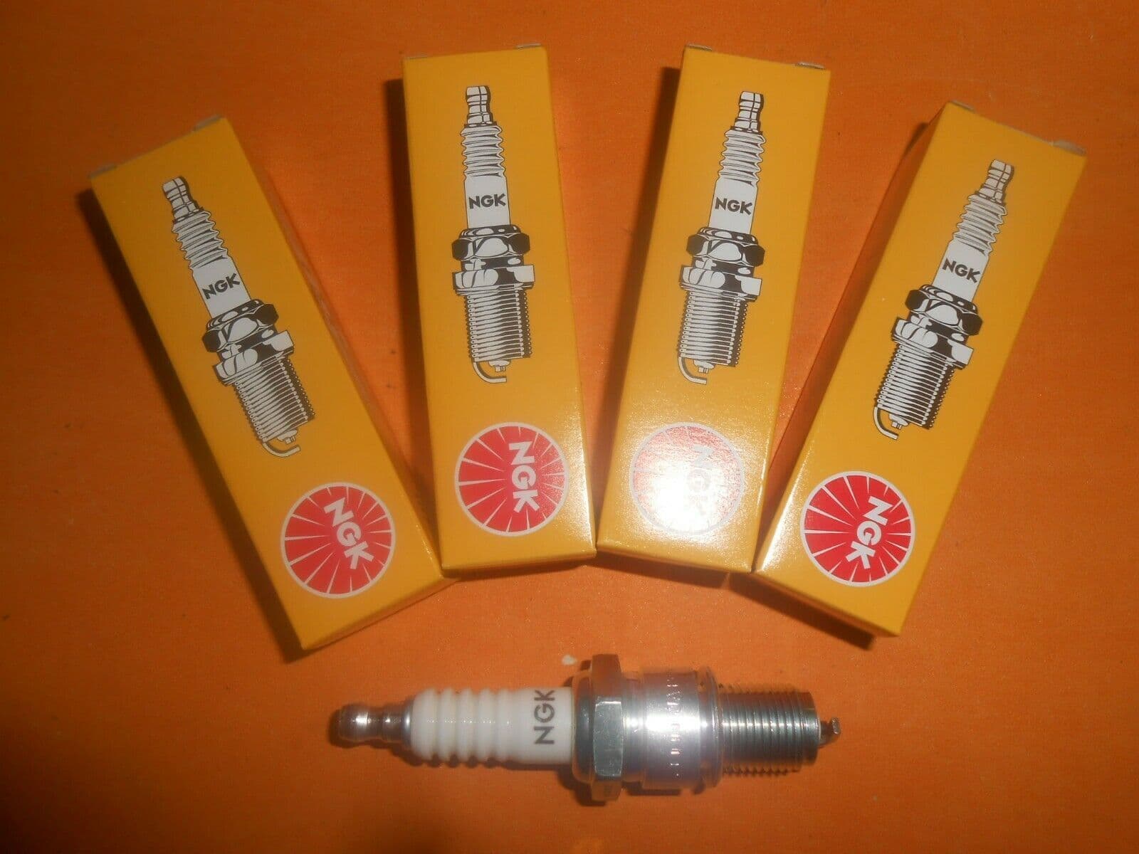 MG MGB MGB GT 196280 NGK SPARK PLUGS SET of 4