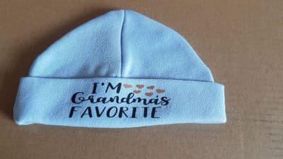 Baby Boys & Girls Newborn Personalised Hat - I'M Grandma's FAVORITE