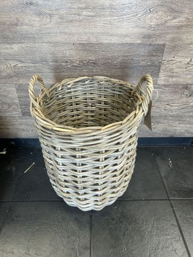 Medium circle basket with handles
