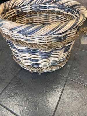 Medium round two tone basket with double rope handles