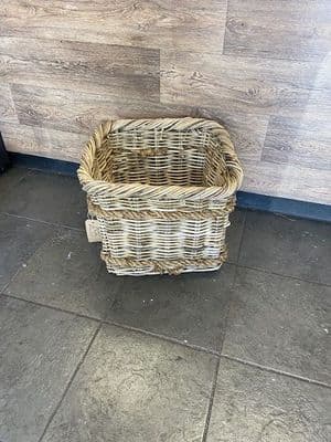 Medium Square grey wash basket with rope handles