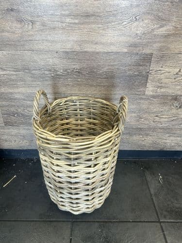 Small Circle basket with handles