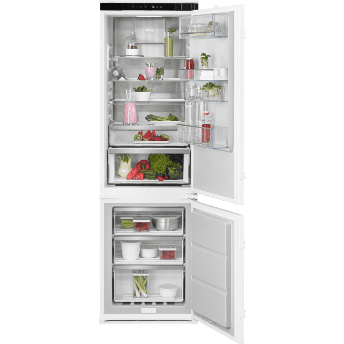 AEG TSC8M181CS 178cm Built In Fridge Freezer