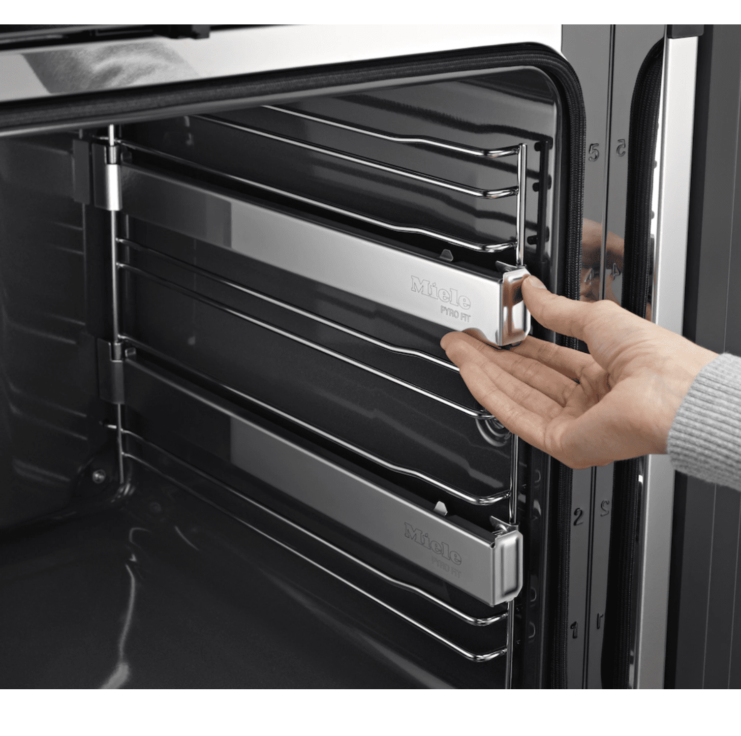 Miele H7464BP Built In Single Oven