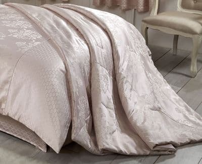 Chatsworth Single Comforter Blush