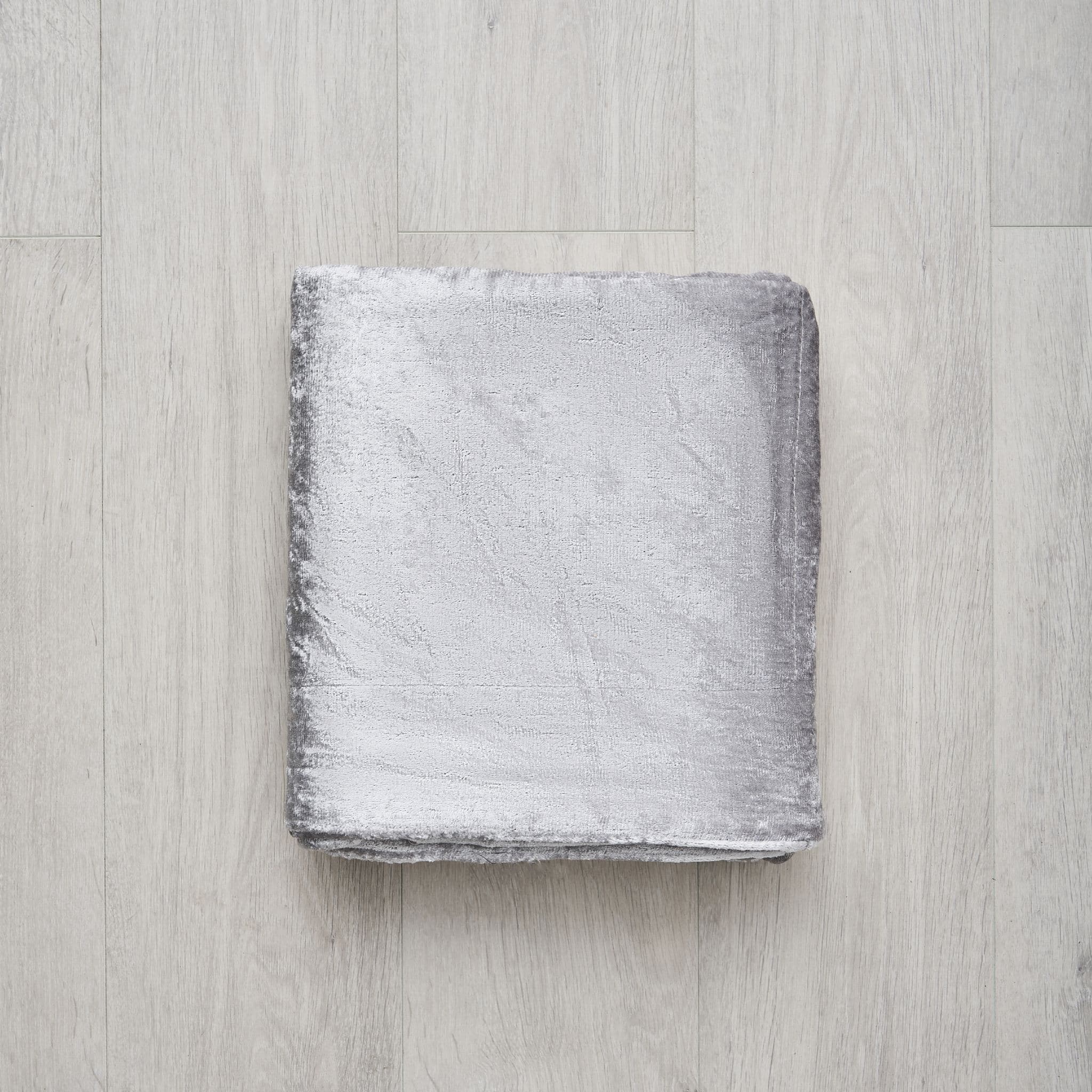 Jumbo Luxury Crushed Velvet Throw Silver