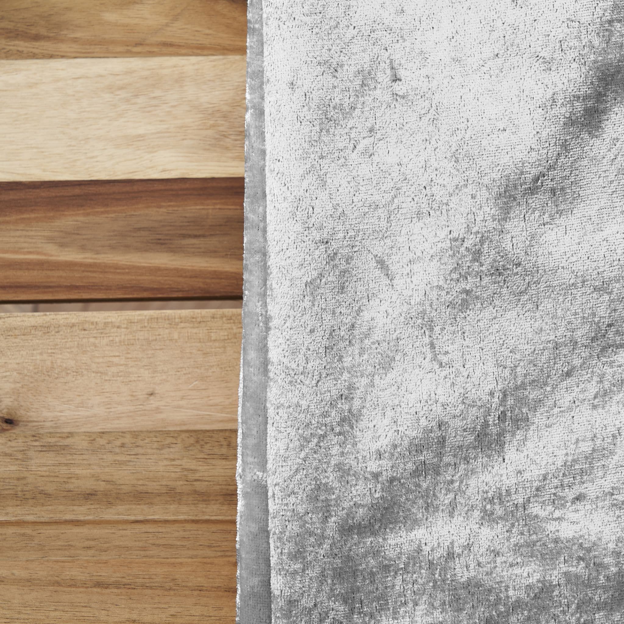 Luxury Crushed Velvet Throw Silver