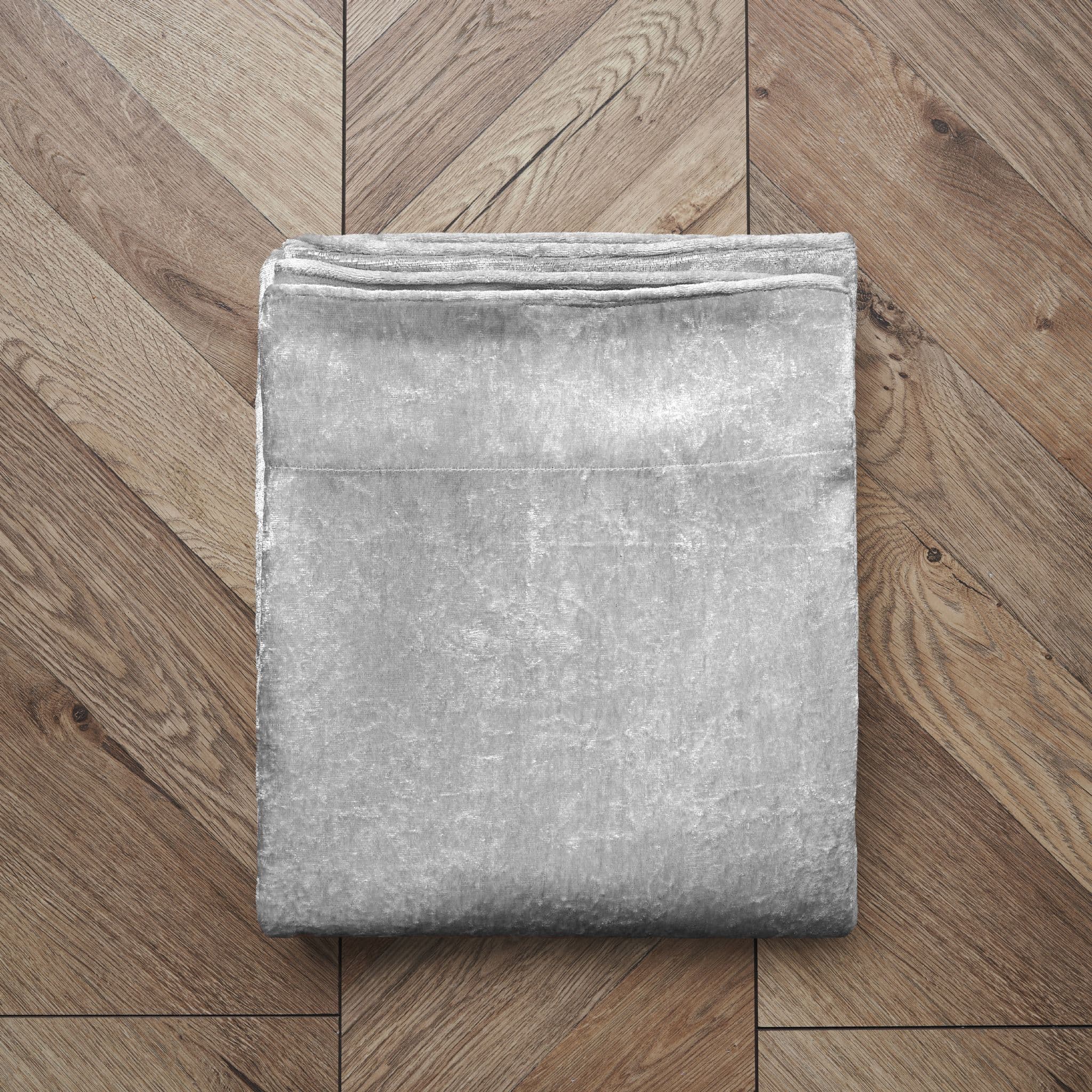 Luxury Crushed Velvet Throw Silver