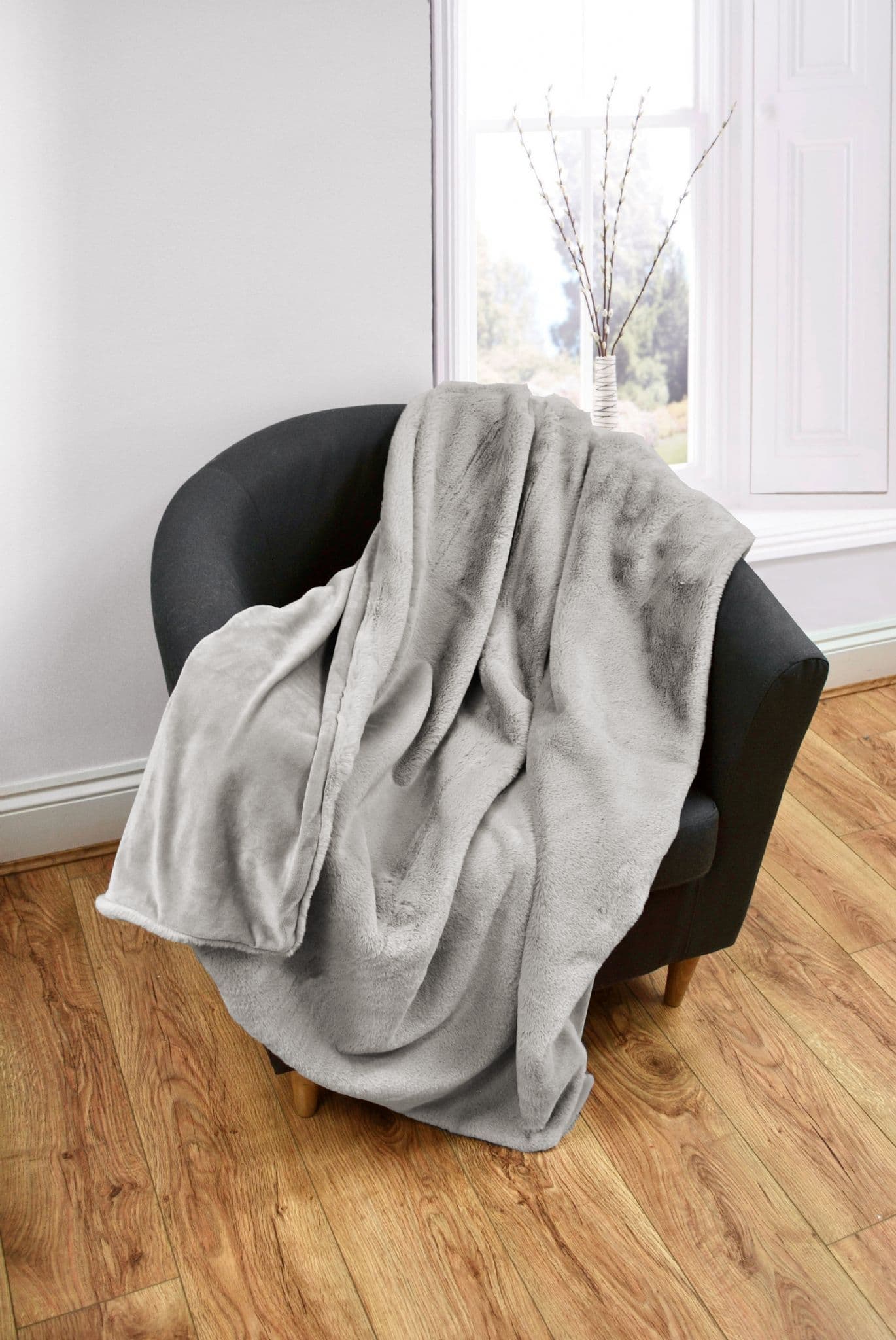 Luxury Like Velvet throw Grey