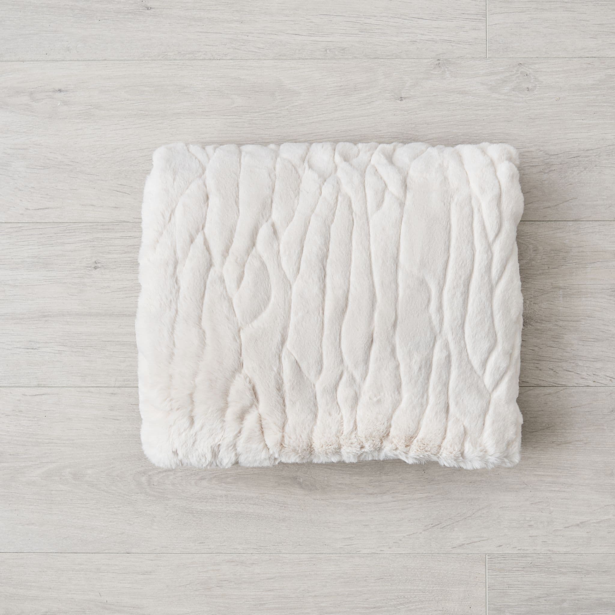 Rabbit Faux Fur Throw Cream