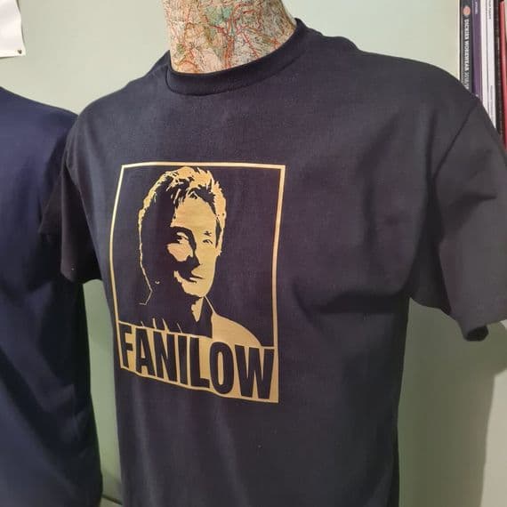 Barry Manilow Fanilow graphic tee t shirt
