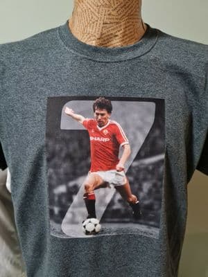 Bryan Robson 1980s style T Shirt Captain Marvel Robbo Number 7