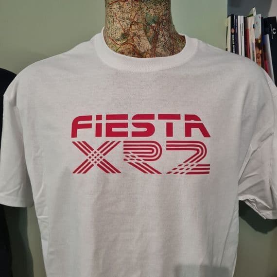 Fiesta XR2 mkii red Logo T Shirt Classic boy racer car 1980s Various ...