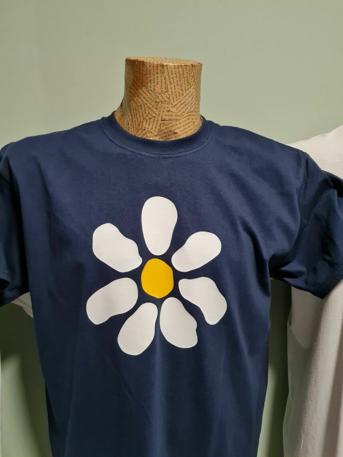 James the band Tim Booth Daisy T shirt 1990s design classic 