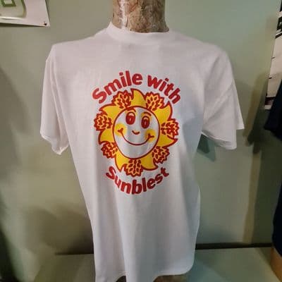 Smile with Sunblest graphic white tee t shirt classic 70s bakery bread
