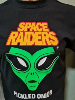 Space Raiders crisps tee t shirt Pickled Onion retro nostalgia