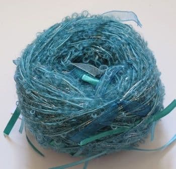 Adele's mohair ribbon balls - Turquoise