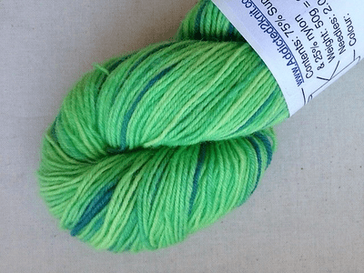 Apples & Pears 3ply sock yarn mini - Lime green with streak of blue
