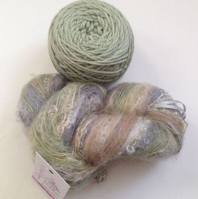 Magicball cowl - Pebble beach with sage green solid