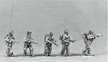 ANZ8 SASR troops.