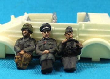 KA32  kubelwagen staff crew set ONLY.