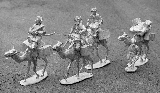 LA17 BAGGAGE CAMELS