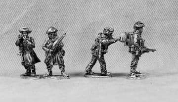 LB8 Late war Brits in leather jerkins and cammo smocks.