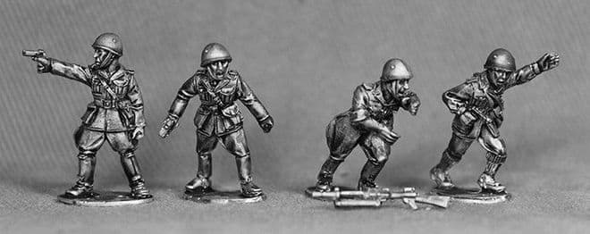 LIT01 Italian infantry in helmets.