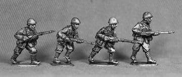 LIT05 Italian infantry in helmets.