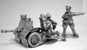 RAT2 Bofors 37mm ATG with crew.