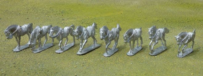 THEM21 Set of 8 General Purpose/Officers' Horses (I), pistol holsters & minimal saddlery.