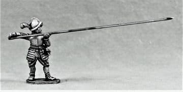 TYW7C Armoured pikeman at charge.