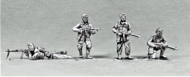 VDV13 Soviet Paratroops with RPK LMG. Jump helmets.