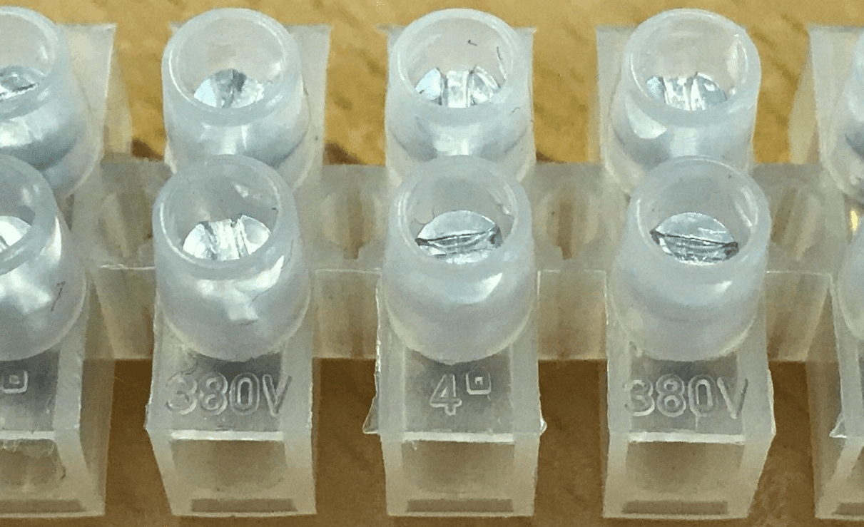 12 Way Connector Strip 3 Amp Choc Block Electrical Terminal Connection