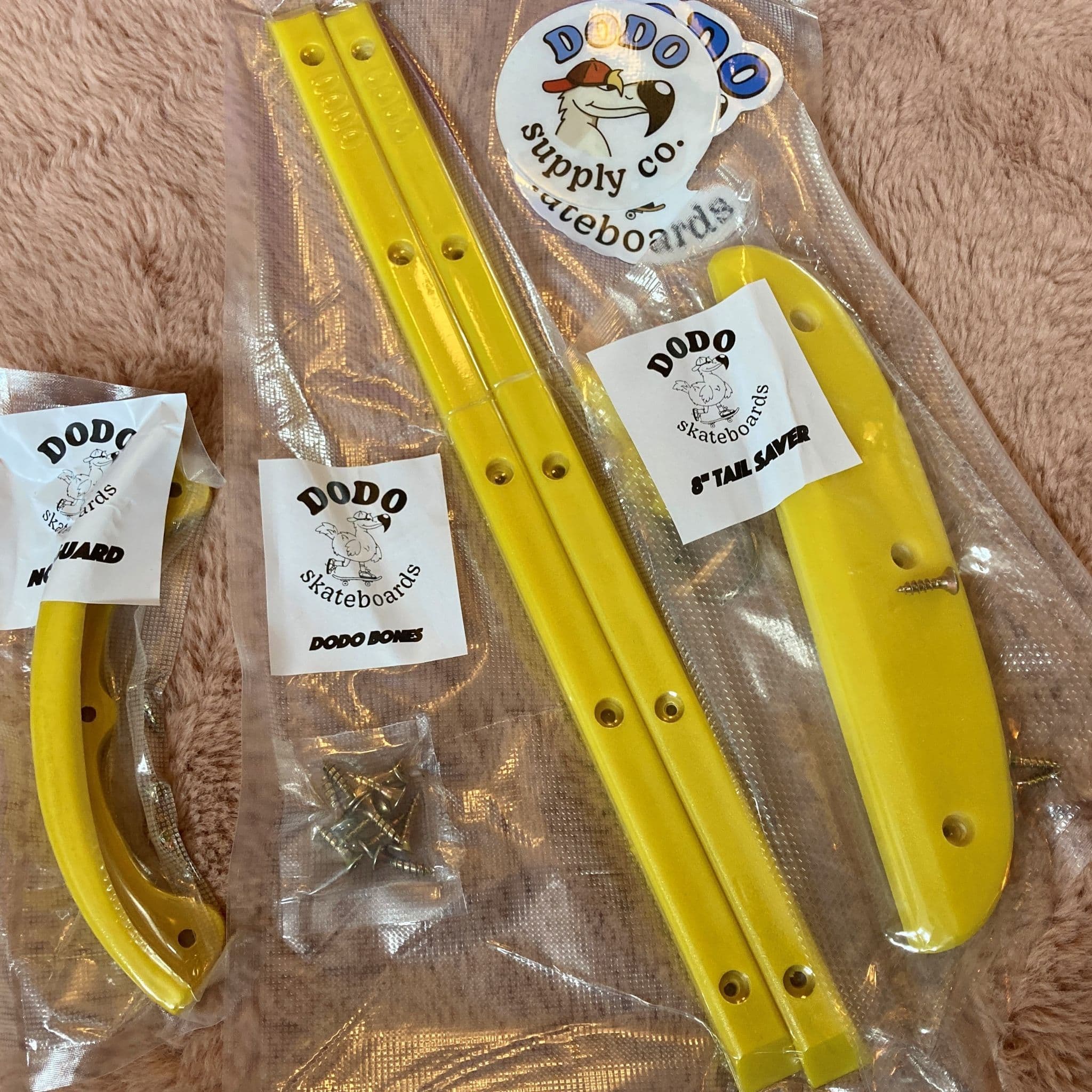 DODO "Bones" Skateboard Rails YELLOW Old Skool Slide Bars 14 inch Pair