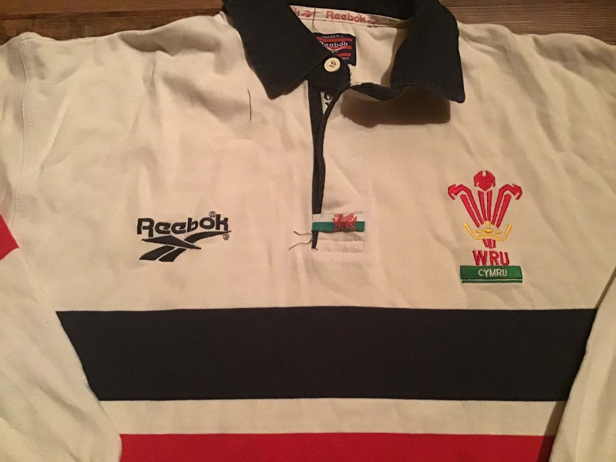 Classic Rugby Shirts | 2000 Wales Away Vintage Old Jerseys