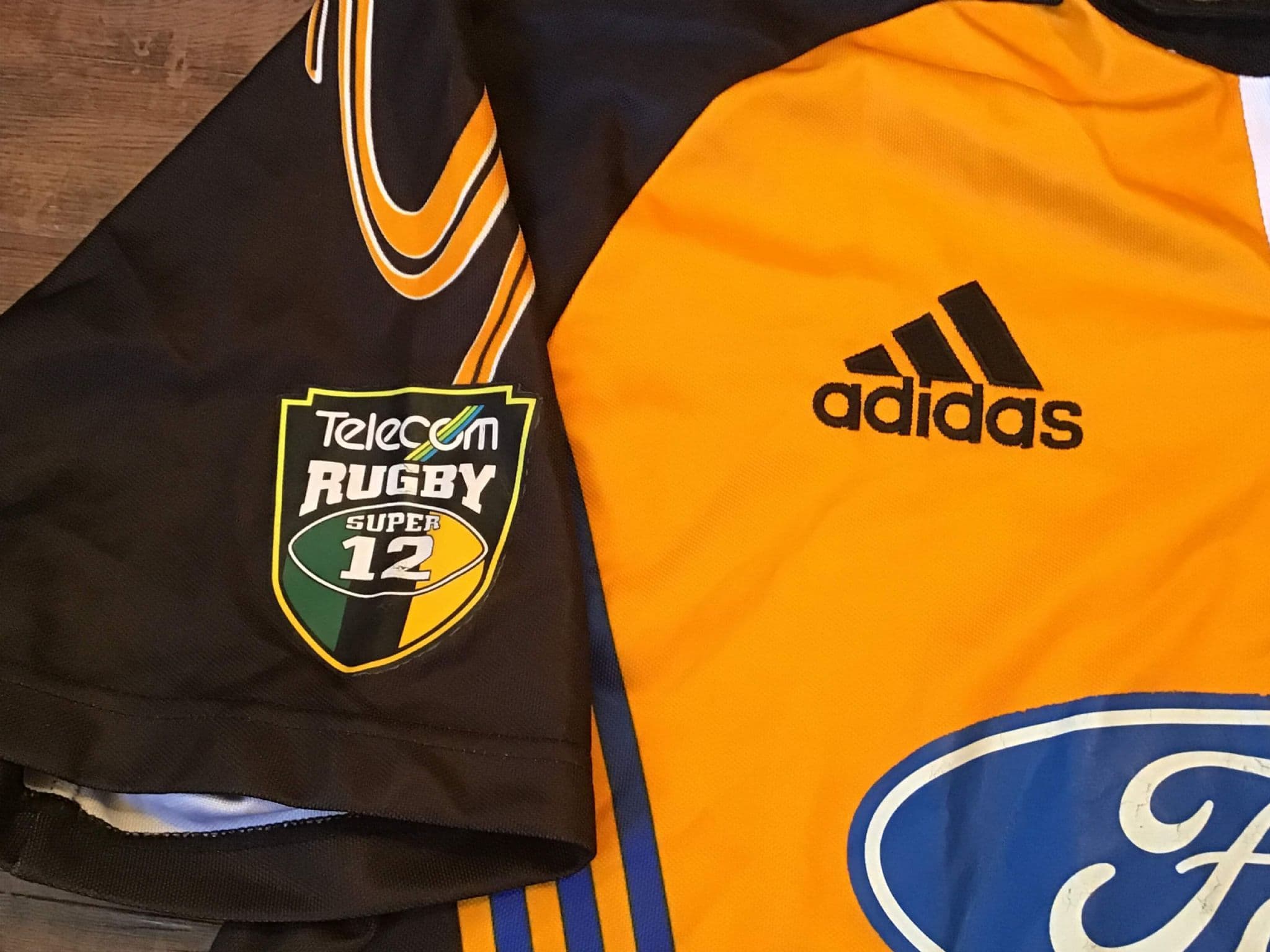 Classic Rugby Shirts | 2000 Hurricanes Vintage Old Rugby Jerseys