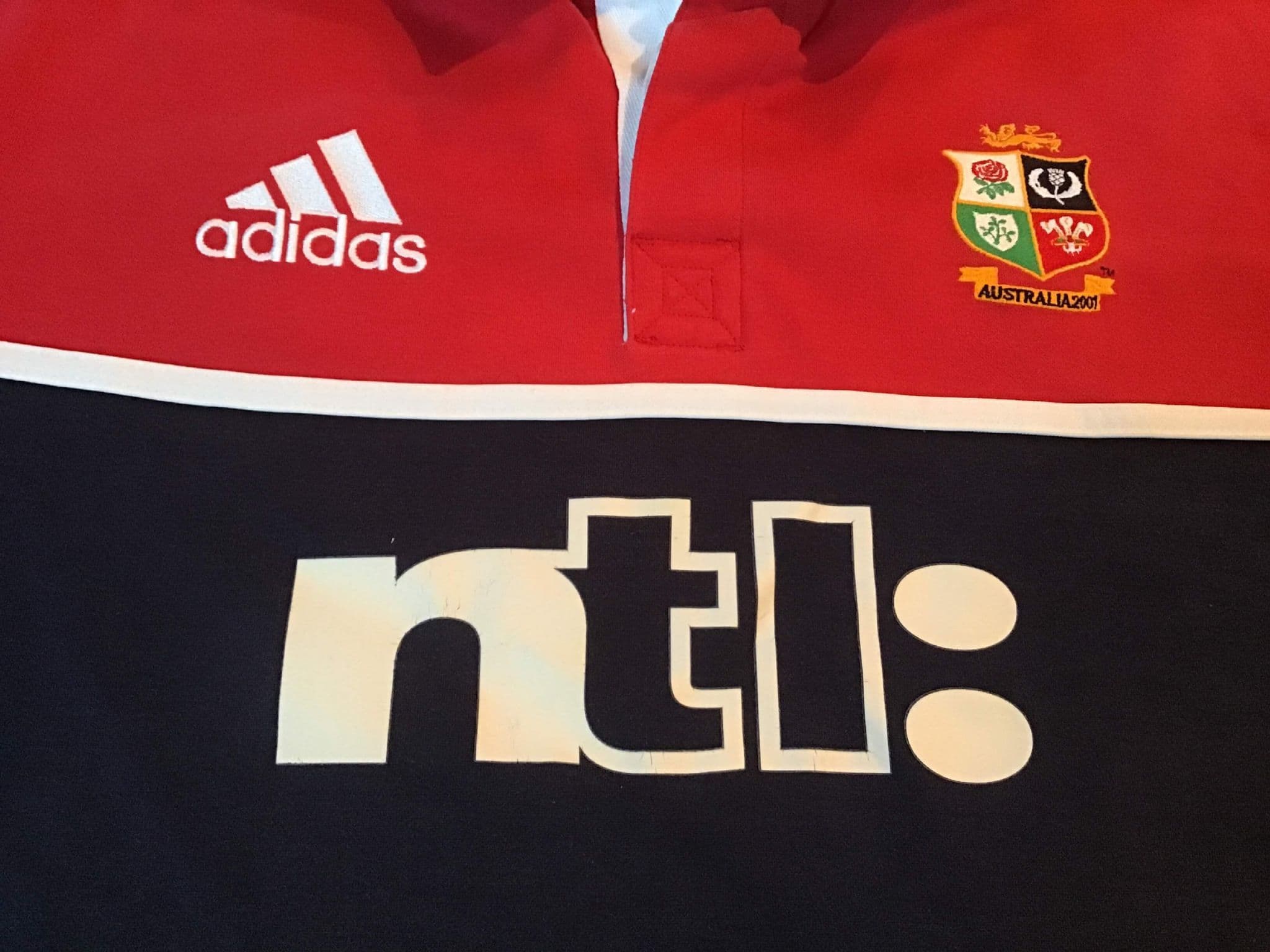Old Rugby Shirts | 2001 British & Irish Lions Vintage Jerseys