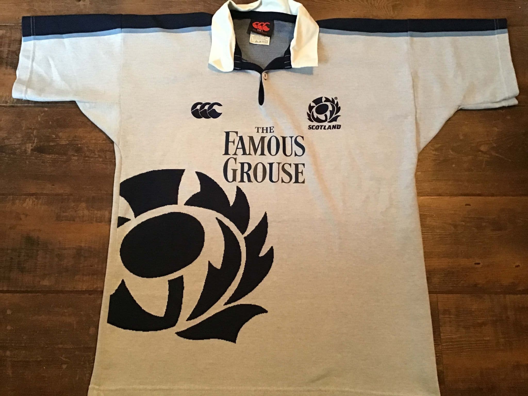 Promotions Rugby : Offres jusqu'à -90% maillots et chaussures