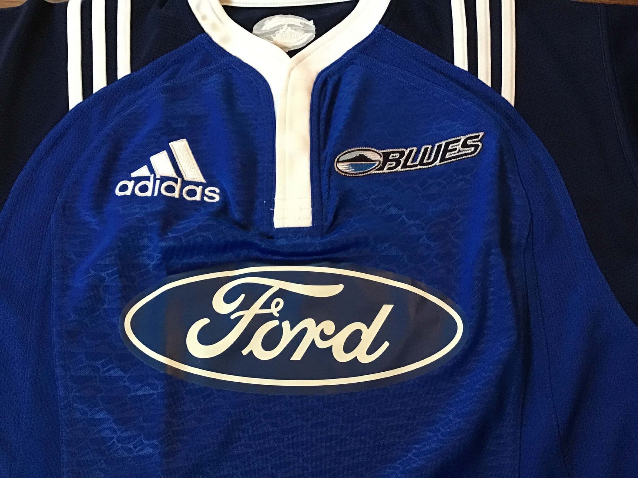 Classic Rugby Shirts | 2008 Auckland Blues Vintage Old Jerseys