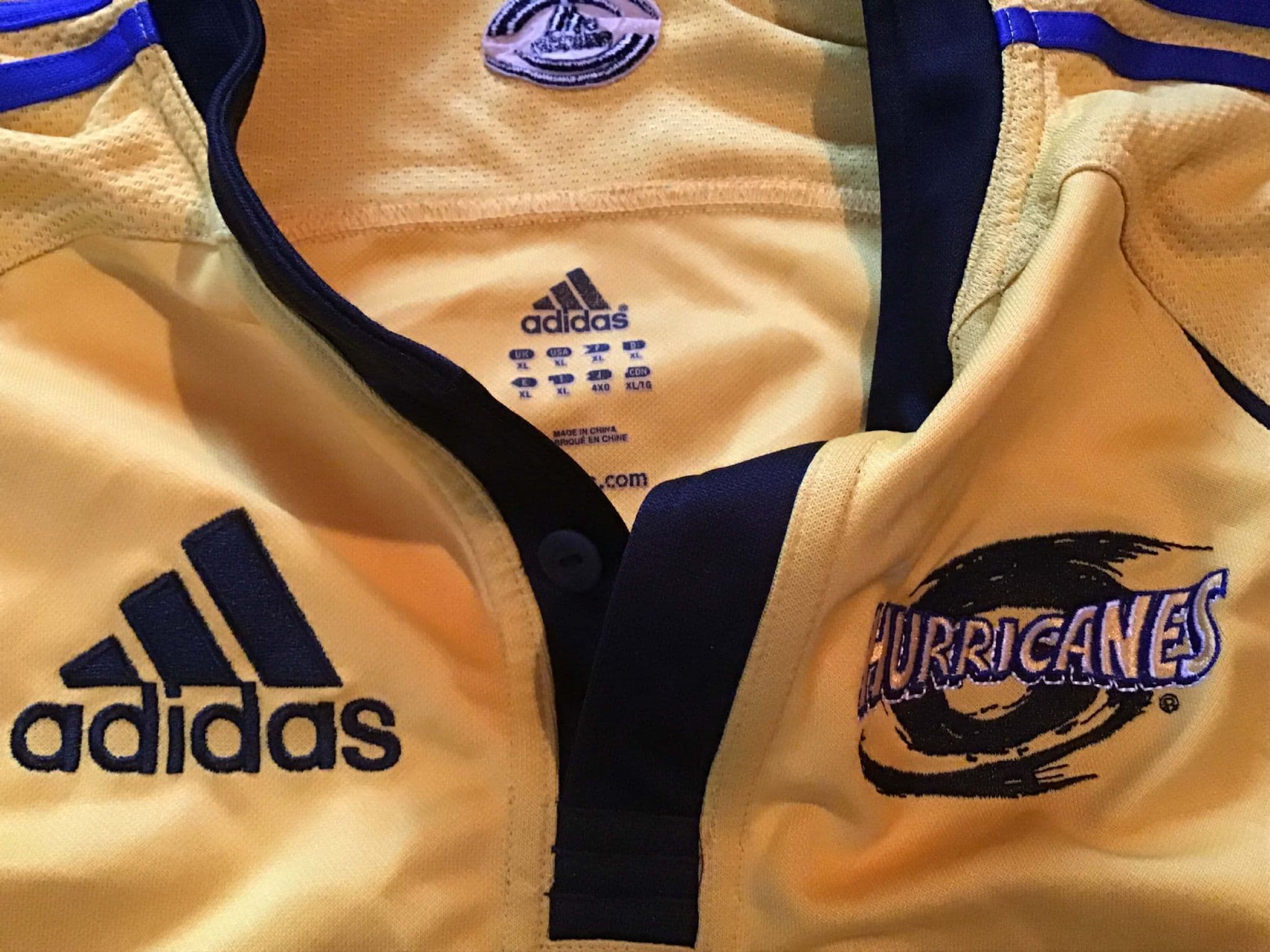 Classic Rugby Shirts | 2007 Hurricanes Vintage Old Jerseys