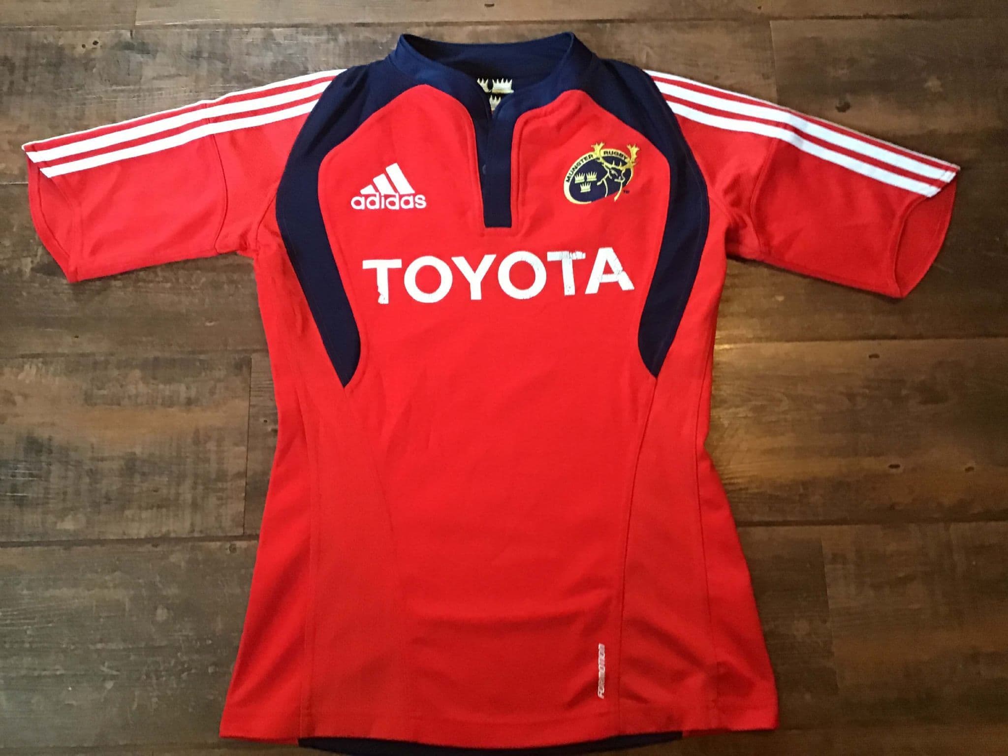 Classic Rugby Shirts | 2008 Munster Vintage Old Retro Jerseys