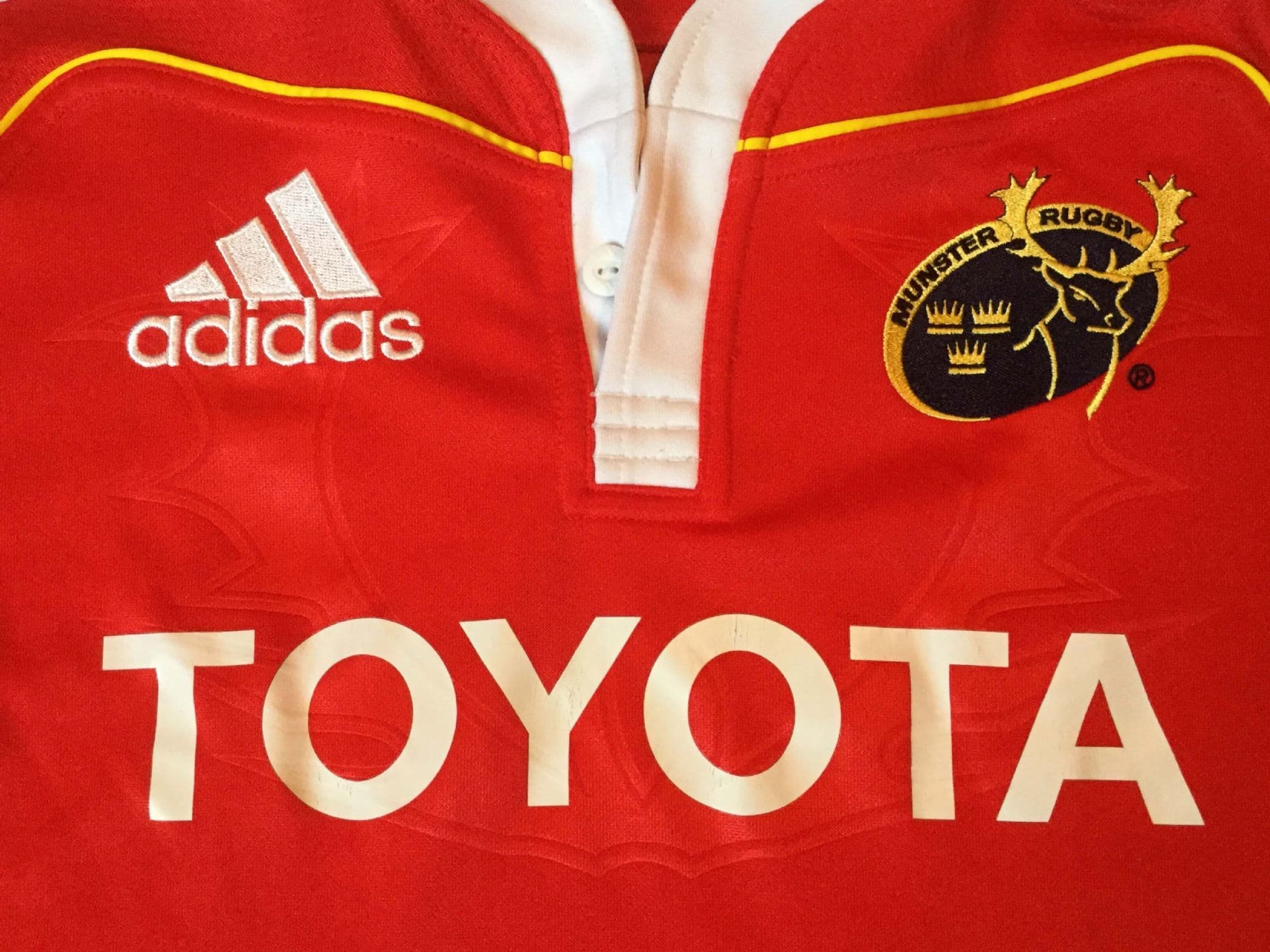 Classic Rugby Shirts | 2009 Munster Vintage Old Retro Jerseys