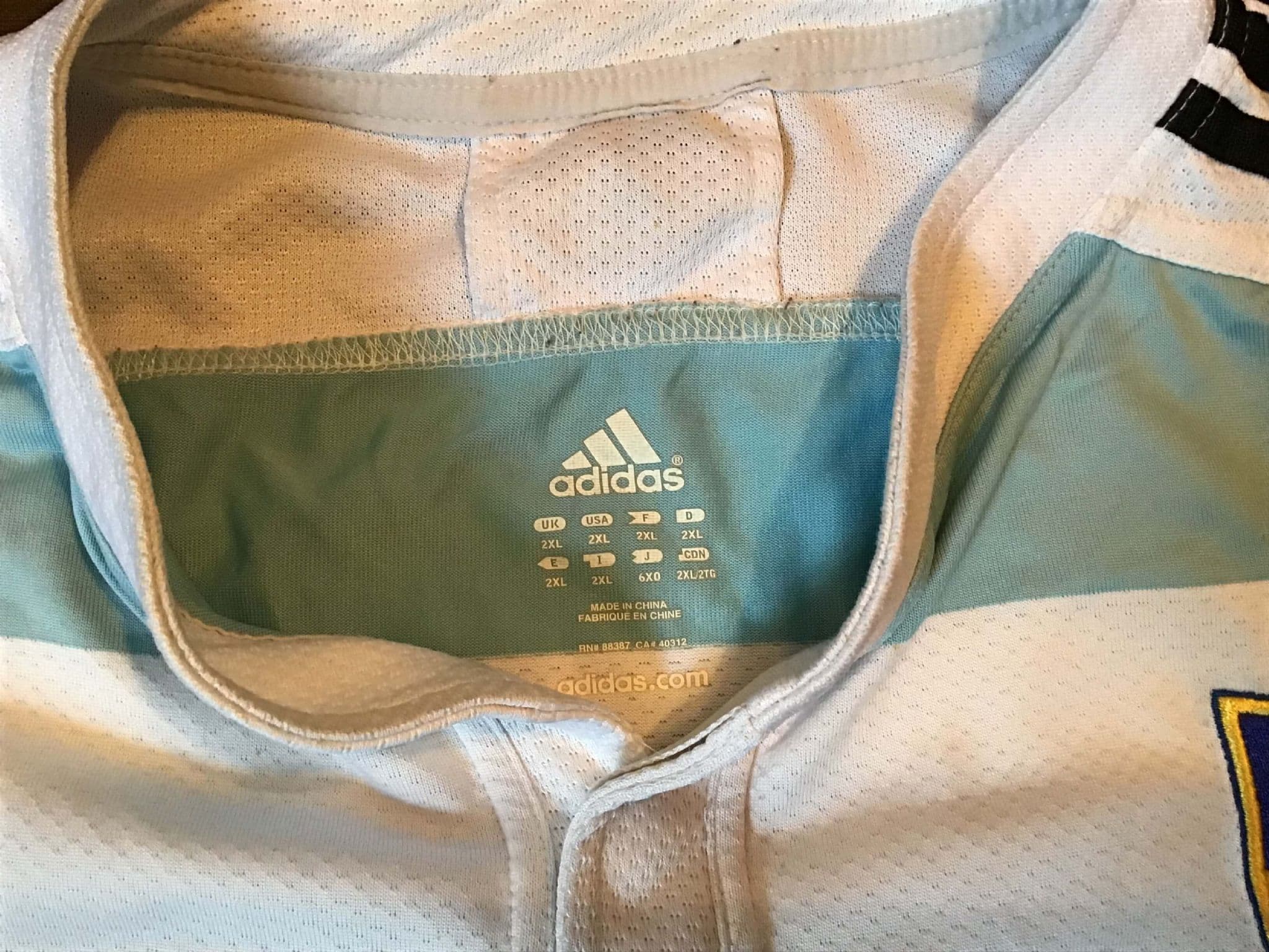 Maillot Rugby Argentine Adidas 2010/2011 - Taille XL / 11 - Occasion