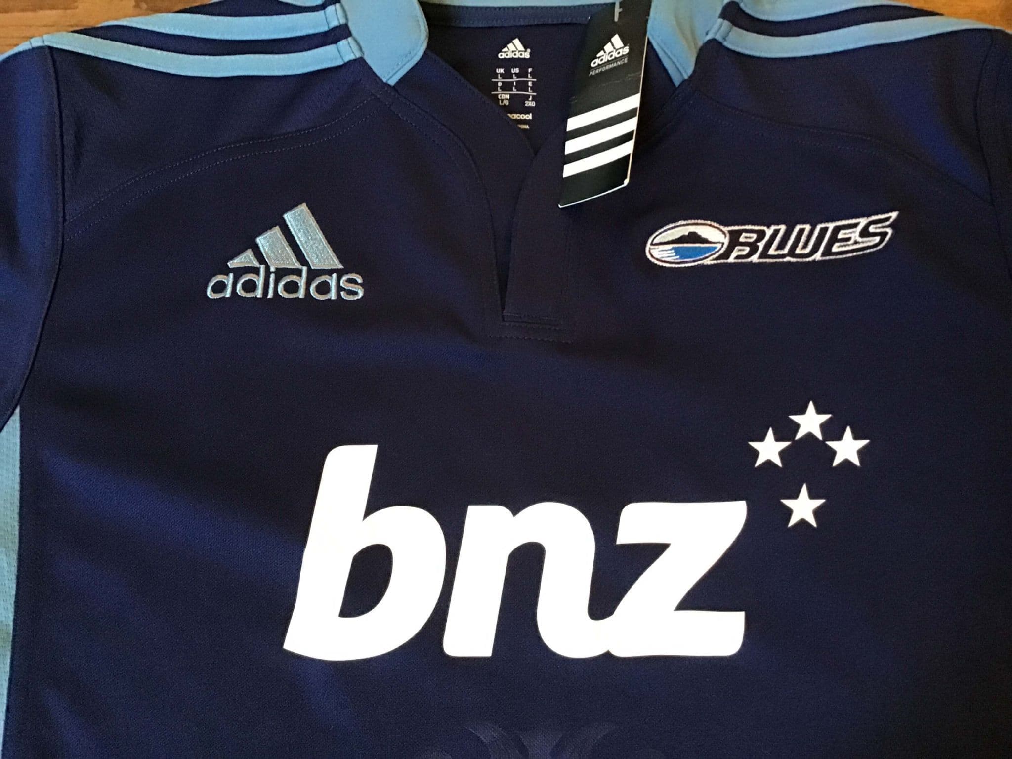 Classic Rugby Shirts | 2013 Auckland Blues Vintage Old Jerseys